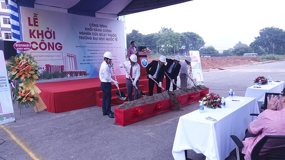 International University held the construction commencement ceremony of QT.A1 building