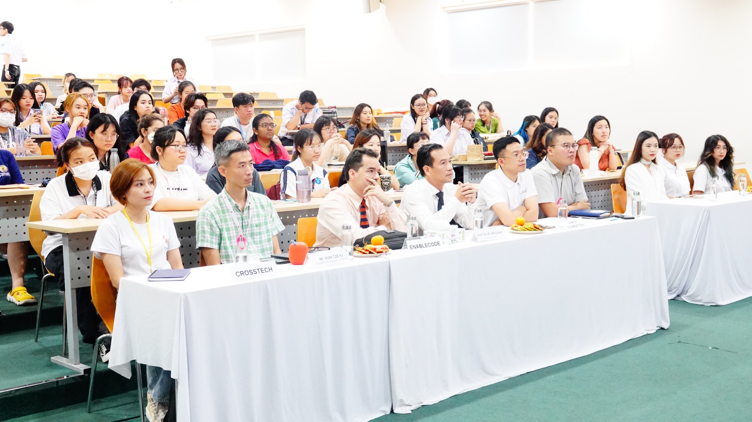 TRƯỜNG ĐHQT TỔ CHỨC SEMINAR “THUẬN LỢI VÀ THÁCH THỨC CỦA CÁC DOANH NGHIỆP XÃ HỘI TẠI VIỆT NAM TẠI THỊ TRƯỜNG TRONG NƯỚC VÀ QUỐC TẾ”