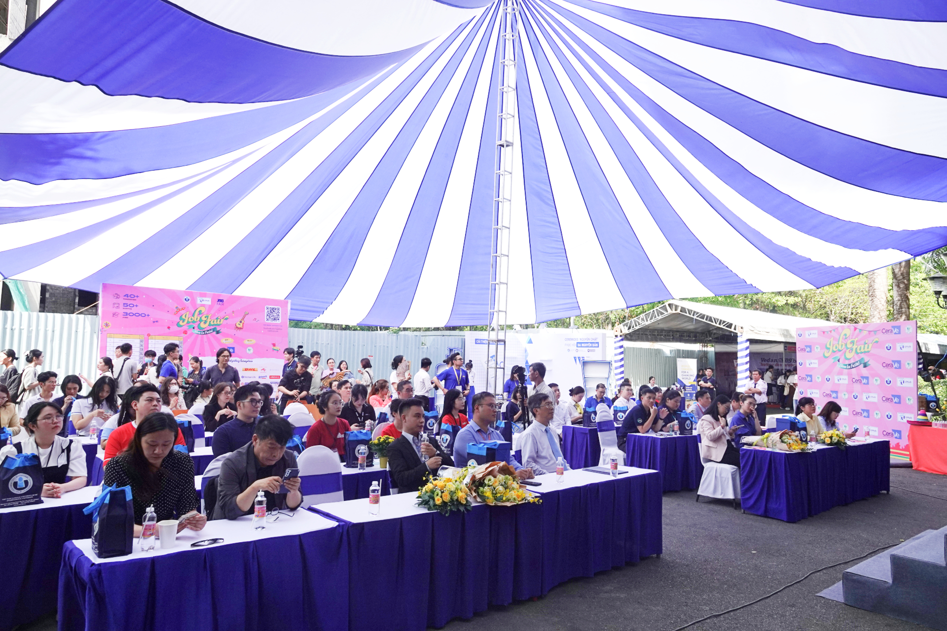 TRƯỜNG ĐẠI HỌC QUỐC TẾ TỔ CHỨC NGÀY HỘI VIỆC LÀM – IU JOB FAIR 2024